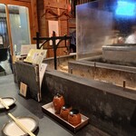 囲炉裏とおでん 大橋 - 店内
