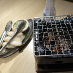 三陸鮮魚と炭焼牛たん かっこ - 炙り笹かま 650円