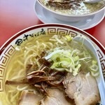 中華そば専門 田中そば店 - 料理写真:中華そばと山形辛味噌らーめん