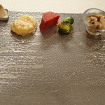 トロワフレーシュ - 各種の薬味と箸休め