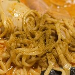 自家製麺ほうきぼし - かなりしびれる香辛料