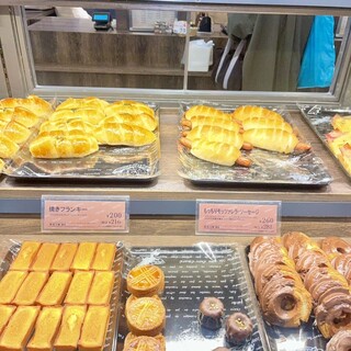 ベーカリー&カフェ カスカード_0