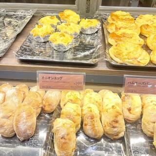 ベーカリー&カフェ カスカード_1