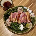 旬肴居酒屋　味人 - 大山鶏もも焼き　1000円