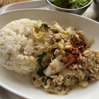 タイ食堂 サワディー_1