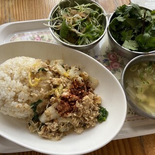 タイ食堂 サワディー_0