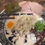 極み鶏そば 鶏と麦ときどき豚 - 
