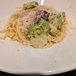 トラットリア ゴデレッチョ エビス - ホタルイカと春野菜のカーチョ・エ・ペペ