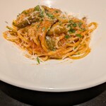 トラットリア ゴデレッチョ エビス - チーズと茄子のトマトソース