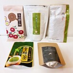 山一茶房 - ドリンク写真:特選棒茶 100g（756円）/冬の贈り物（1,080円）/山一棒茶ティーバッグ（756円）/特選棒茶ティーバッグ（540円）/粉末緑茶（540円）