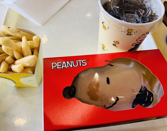 スヌーピー・バックロット・カフェ （Snoopy's Backlot Cafe） - 桜島