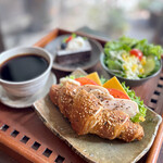 うつわcafeと手作り雑貨の店 ゆう - クロワッサンサンド(チキン)セット