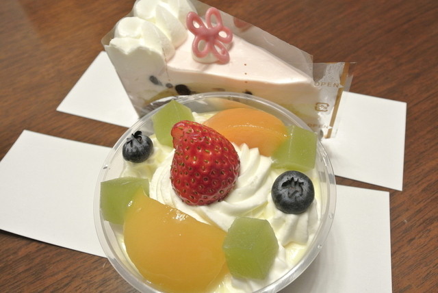 六花亭 帯広自衛隊前店 - 帯広（ケーキ）の写真