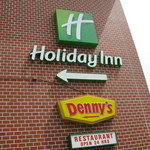 Denny's - ホリデイイン併設