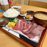 天然本マグロ専門店 司 - 料理写真: