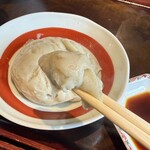 そば処 藤村 - 陶器のようになめらかタイプ。山葵とお醤油でシンプルにいただきます。