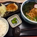 はがくれ - 本日の得定（780円）は、おろしソース豆腐ハンバーグです。