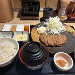 牛かつもと村 - 