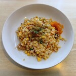 ベビーフェイス プラネッツ - 炭焼きチキンのガーリックバターピラフ