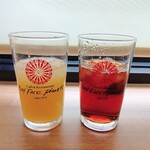 ベビーフェイス プラネッツ - 白桃ジュースとウーロン茶