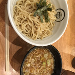 麺創 麺魂 中崎西店 - つけ麺（中太麺）