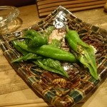 ふた夜の月 - 唐辛子焼き。