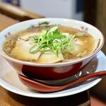 大衆食堂 呑ノ刻 - 濃厚熟成醤油らーめん