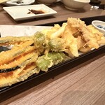 博多魚がし 海の路 - 天ぷら　イカゲソも。