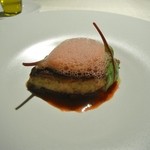 eclat - フォアグラのソテーと春苺のコンポート