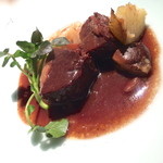 キアーロ・ディ・ルナ - 【牛バラ肉の赤ワイン煮込み】