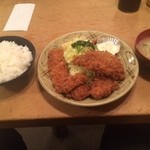 Tonkatsutommi - キスフライを入れたミックス定食