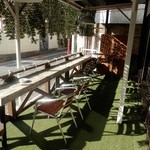 ディーラウンジ - テラス席
