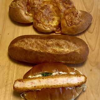 焼きたてパン マンハッタン_1