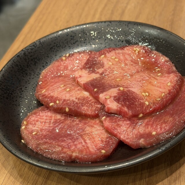 ヤキニク818 （ヤキニクハイパー） - 鶴ケ峰/焼肉 | 食べログ