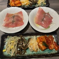 近江うし焼肉 にくTATSU 日本橋室町店 - 