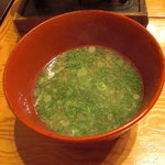 まる屋 - かにの味噌汁。