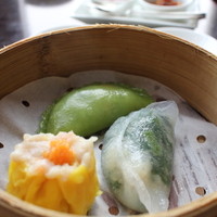 広東料理 センス - 2013年7月　蒸し餃子三種
                