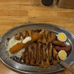 ゴーゴーカレー - 料理写真:メジャーカレー（1650円）
