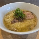 らーめんMAIKAGURA - 和牛頬肉と舞茸の塩らーめん
