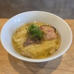 らーめんMAIKAGURA - 和牛頬肉と舞茸の塩らーめん