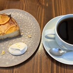 DADSON COFFEE Cafe&Roaster - 