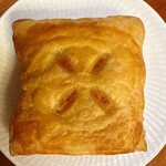 ミスタードーナツ - 料理写真:ホワイトソースのクロックムッシュ風パイ