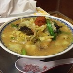 龍上海 - 冬季限定、からみそ中華！  ラードで炒められた野菜プリタツ。野菜大好き♡  パワフルなからみそ。今シーズンは2015年3月13日までとのこと。気になる方はお早めに。