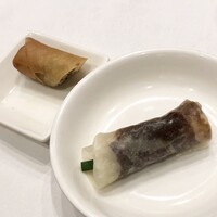 天厨菜館 - ［選べる1ドリンク＋天厨コース：８４７０円］の特製窯焼き北京ダック、ダックローストのチーズ春巻き