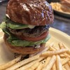 ブッチャーズテーブル - アボカドチーズバーガー（2100円）