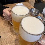 六角橋ホルモン 大夢 - ランチビールでカンパーイ