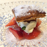 RISTORANTE YAGI - いちごとヘーゼルナッツのデザート
                  