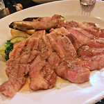 FIGLI di CENTO ANNI - 豚肉のグリリア 温野菜添え マルサラ酒のソース＠１８９０円