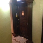 ダルトン - 重厚な入り口