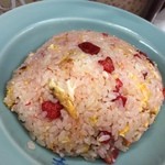 珉亭 - Feb, 2015　ラーチャンのチャンの方　今日は赤い、あはは。